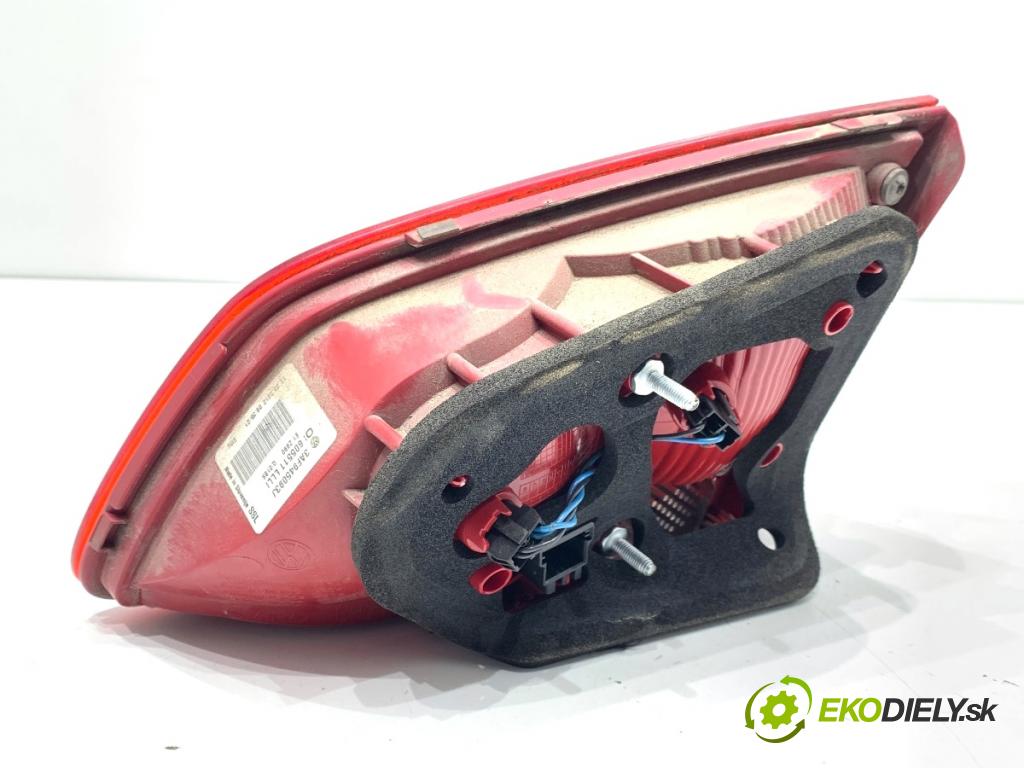 VW PASSAT B7 Kombi 2012 103 kW 2.0 TDI 1968 světlo zadní část levá strana vnitřní 3AF945093J (Klika dveří ostatní)