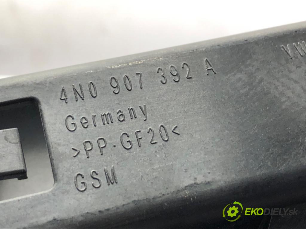 AUDI A8 D5 sedan 2019 210 kW 50 TDI Mild Hybrid quattro 2967 skříňka poistková 4N0907392A (Pojistková skříňka)