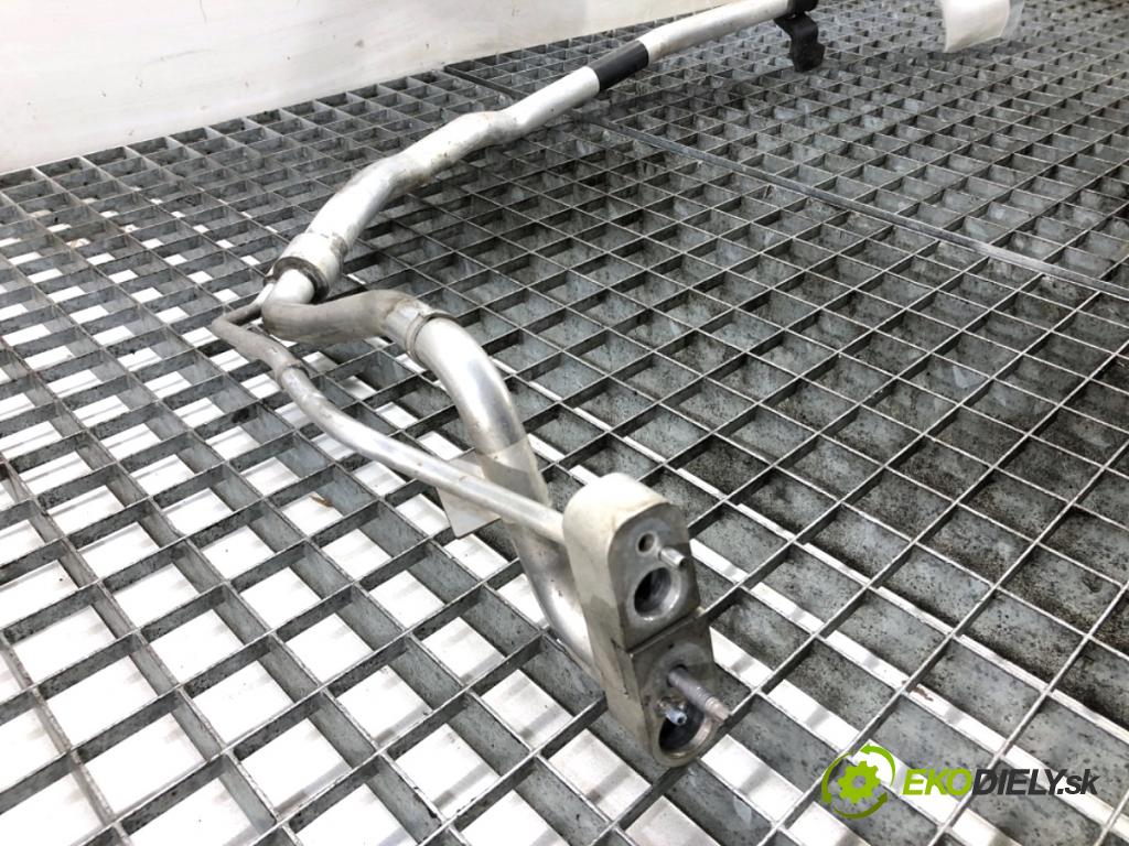 AUDI A8 D5 sedan 2019 210 kW 50 TDI Mild Hybrid quattro 2967 rúrka klimatizace 4N0260712AC (Trubka klimatizace)