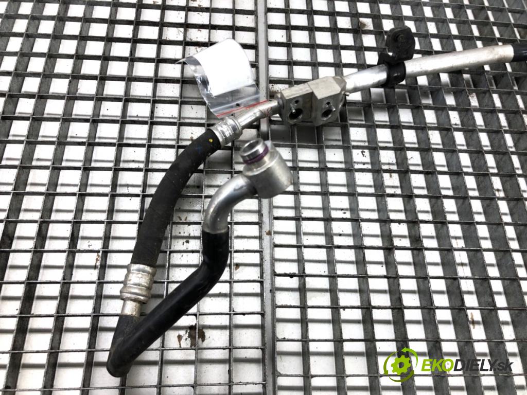 AUDI A8 D5 sedan 2019 210 kW 50 TDI Mild Hybrid quattro 2967 rúrka klimatizace 4N0260712AC (Trubka klimatizace)