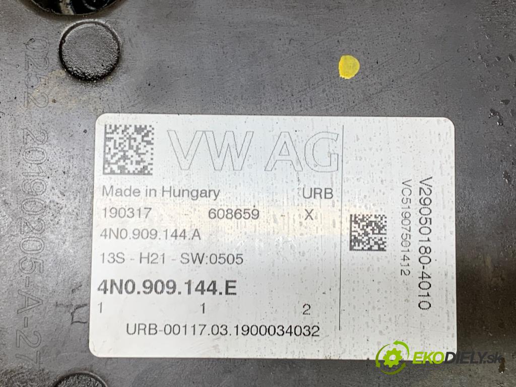 AUDI A8 D5 sedan 2019 210 kW 50 TDI Mild Hybrid quattro 2967 riadenie 4N1423055H 4N0909144A (Riadenie)