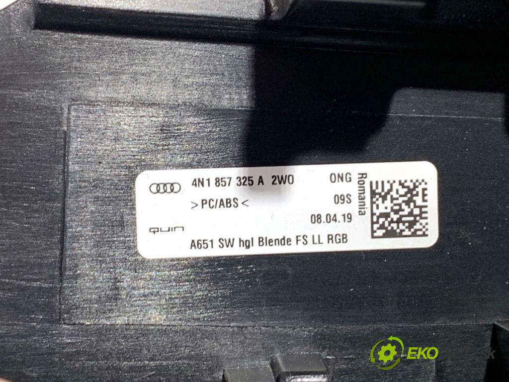 AUDI A8 D5 sedan 2019 210 kW 50 TDI Mild Hybrid quattro 2967 lišty kryt 4N1857200A 4N1857325A (Lišta)
