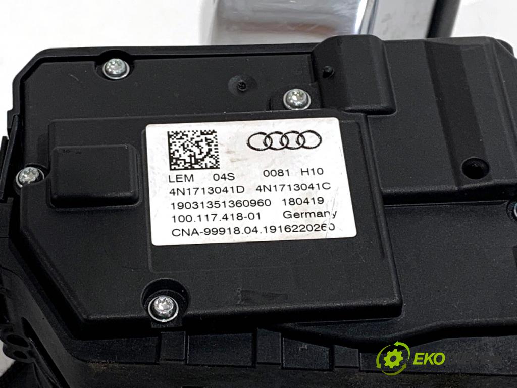 AUDI A8 D5 sedan 2019 210 kW 50 TDI Mild Hybrid quattro 2967 kulisa 4N1713041D (Řadicí páka (kulisa) )