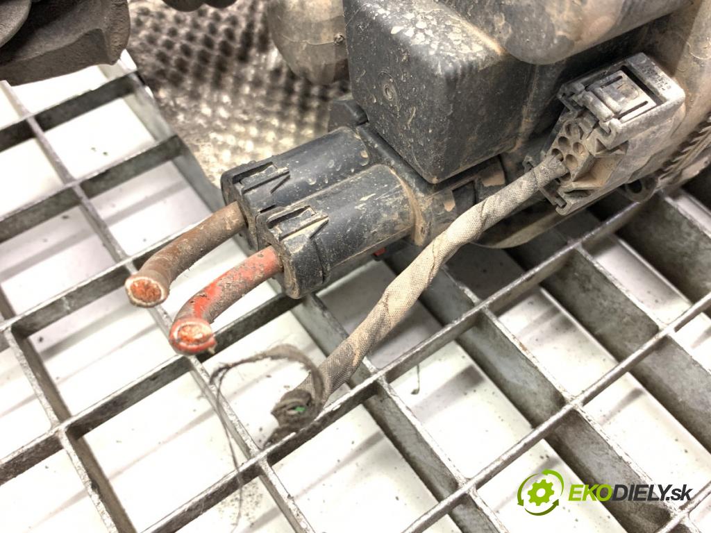 AUDI A8 D5 sedan 2019 210 kW 50 TDI Mild Hybrid quattro 2967 Tyč stabilizátora zad 4N0501055K (Stabilizátor predný)