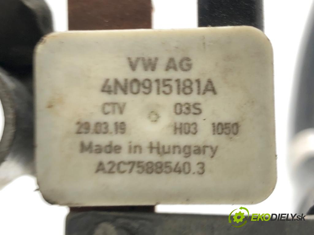 AUDI A8 D5 sedan 2019 210 kW 50 TDI Mild Hybrid quattro 2967 svorka MINUS 4N0915181A