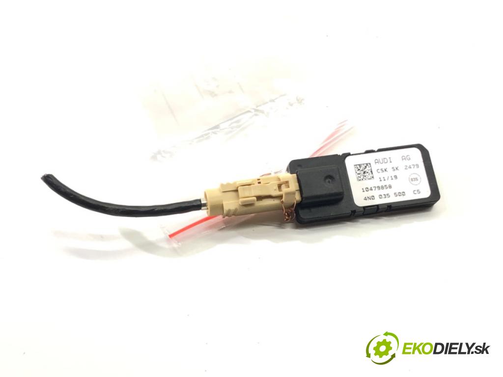 AUDI A8 D5 sedan 2019 210 kW 50 TDI Mild Hybrid quattro 2967 Zosilňovač Antenní: 4N0035500 (Zosilňovač)