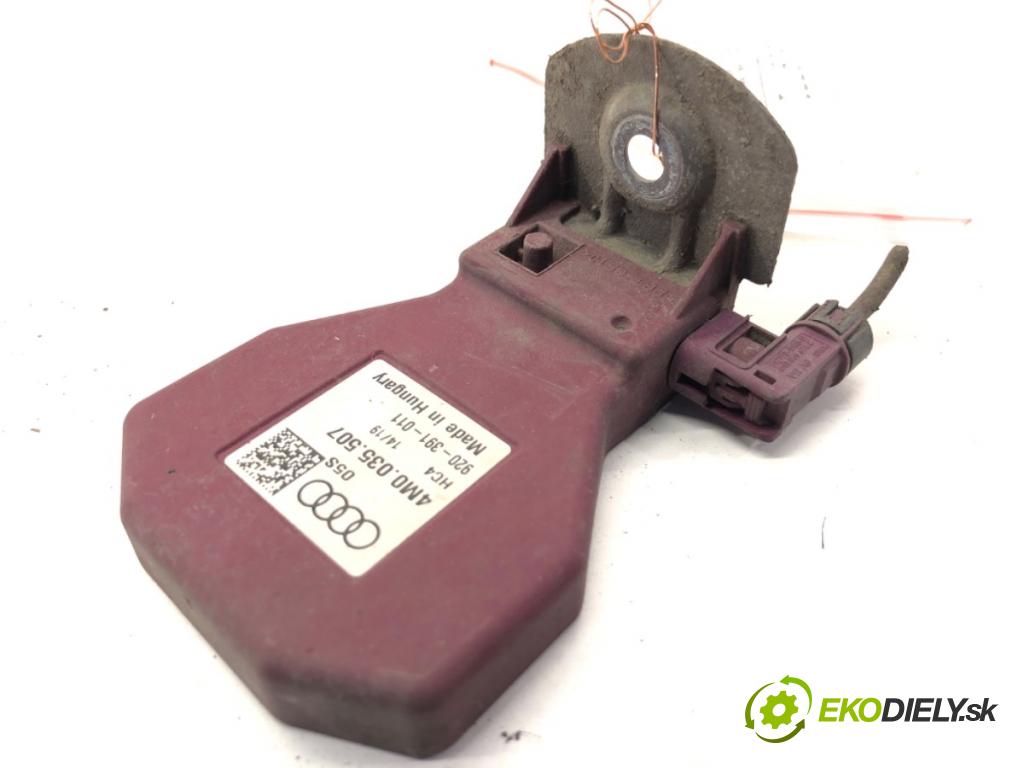 AUDI A8 D5 sedan 2019 210 kW 50 TDI Mild Hybrid quattro 2967 Zosilňovač Antenní: 4M0035507 (Zosilňovač)