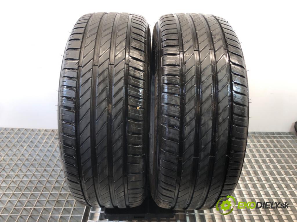 --- ---      PNEUMATIKA: 2X 215/55 17