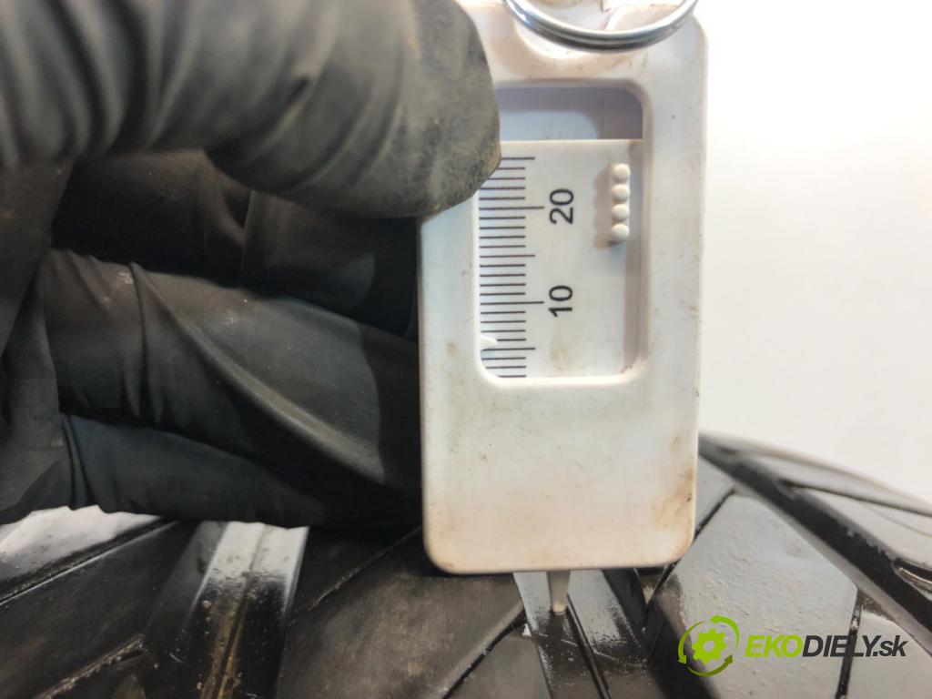 --- --- PNEUMATIKA: 2X 215/55 17" KLEBER