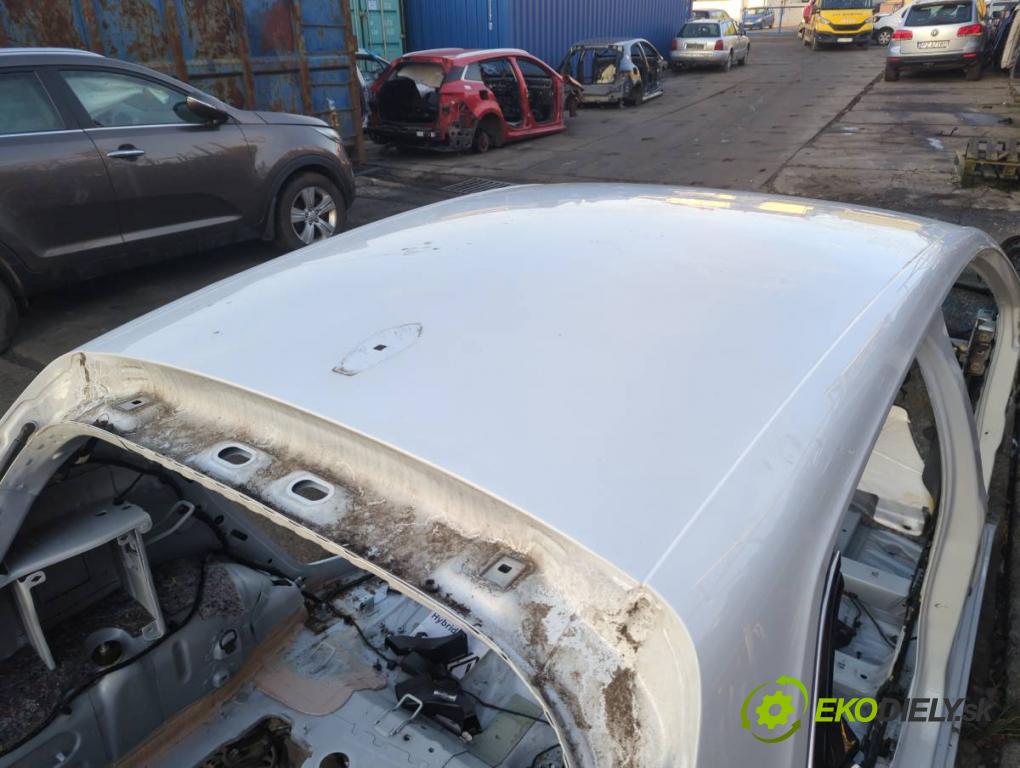 RENAULT CLIO V liftback 2022 69 kW 1.6 E-TECH 145 (B7MU) 1598 karoséria ČTVRŤÁK: Blatník zad ľavy pravy prah strecha PODŁUŻNICA ľavy pravy