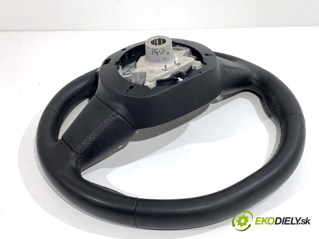 RENAULT CLIO V liftback 2022 69 kW 1.6 E-TECH 145 (B7MU) 1598 Volant  (Volant)