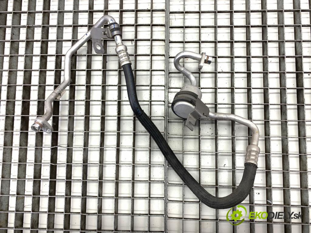 RENAULT CLIO V liftback 2022 69 kW 1.6 E-TECH 145 (B7MU) 1598 rúrka klimatizace 924905575R (Trubka klimatizace)