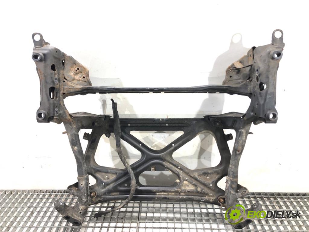 AUDI A6 C7 sedan 2011 180 kW 3.0 TDI quattro 2967 výztuha pod motor  (Přední výztuha)