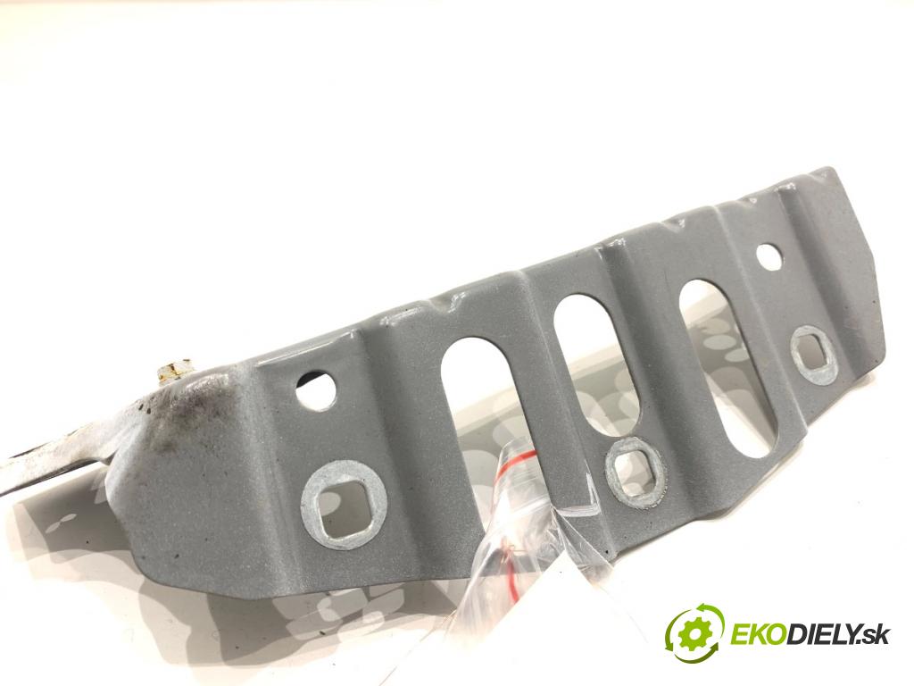 RENAULT CLIO V liftback 2022 69 kW 1.6 E-TECH 145 (B7MU) 1598 držiak blatníka ľavy 641C16229R