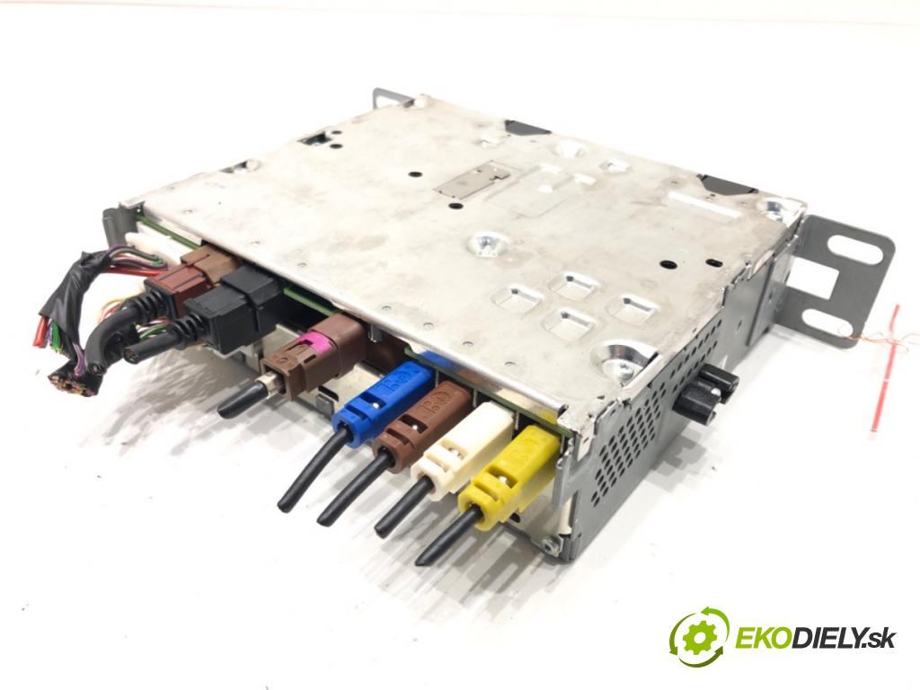 RENAULT CLIO V liftback 2022 69 kW 1.6 E-TECH 145 (B7MU) 1598 RADIO mavigace 259159519R (Audio zařízení)