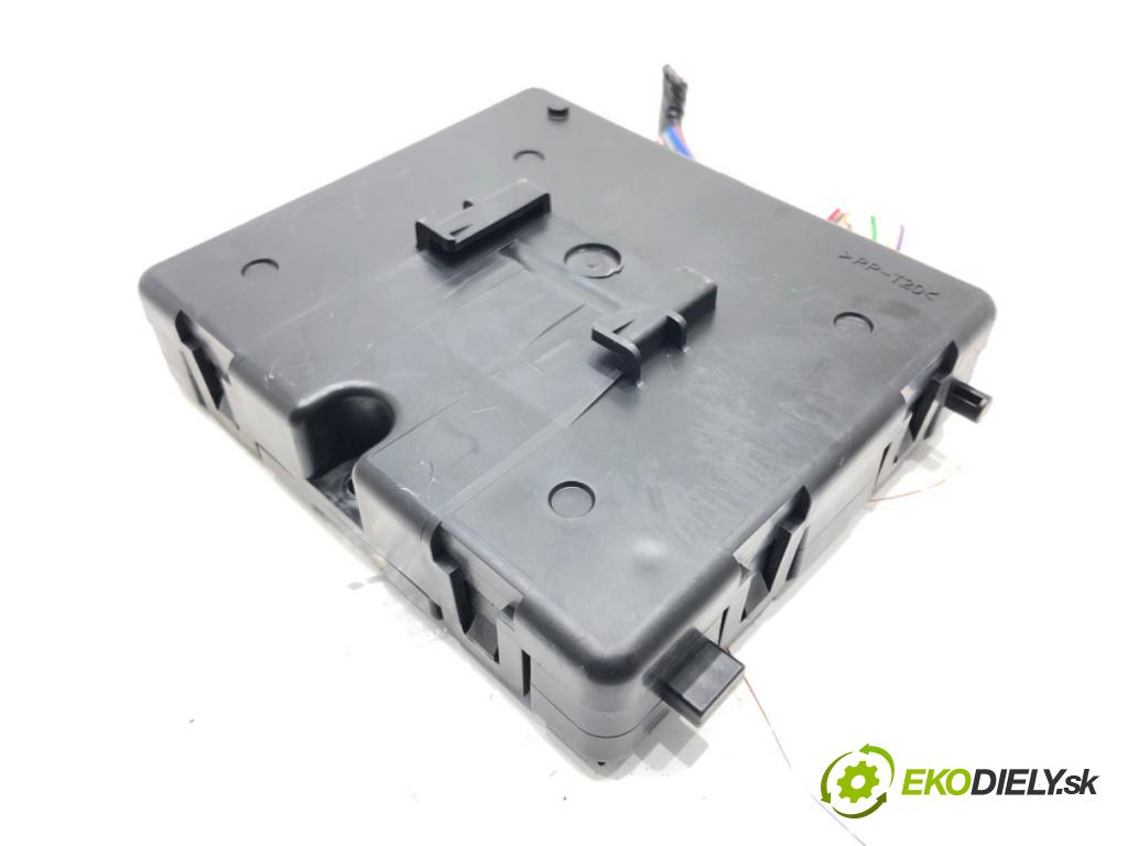 RENAULT CLIO V liftback 2022 69 kW 1.6 E-TECH 145 (B7MU) 1598 Modul komfortu 285258299R (Modul komfortu)