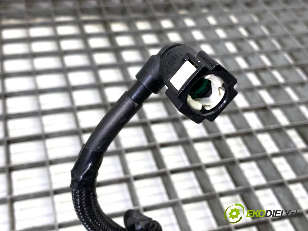 RENAULT CLIO V liftback 2022 69 kW 1.6 E-TECH 145 (B7MU) 1598 Rúrka PALIVO: 164460405R