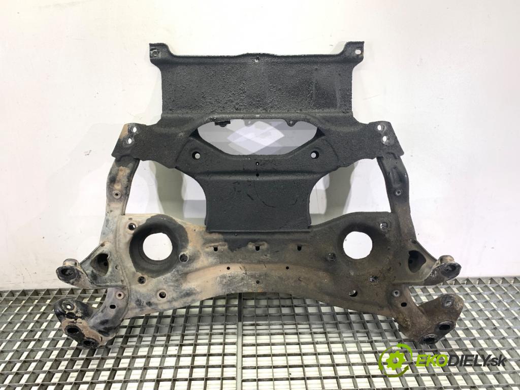 AUDI A8 D5 sedan 2019 210 kW 50 TDI Mild Hybrid quattro 2967 výztuha pod motor  (Přední výztuha)