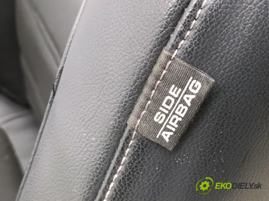 HONDA CR-V V SUV 2020 107 kW 2.0 e-CVT Hybrid AWD (RT6) 1993 Sedadlo ľavy predný