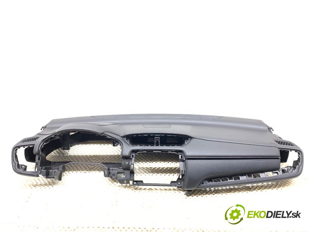 HONDA CR-V V SUV 2020 107 kW 2.0 e-CVT Hybrid AWD (RT6) 1993 Palubná doska  (Palubná doska)