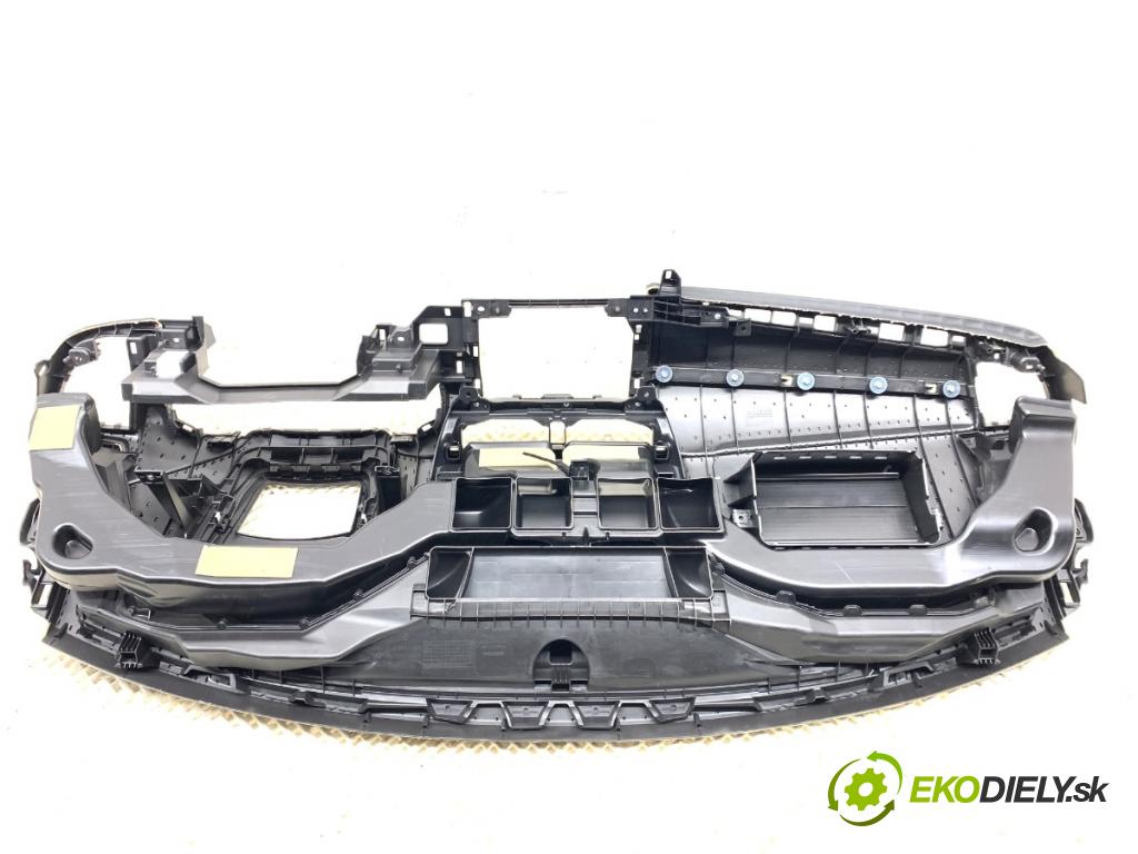 HONDA CR-V V SUV 2020 107 kW 2.0 e-CVT Hybrid AWD (RT6) 1993 Palubná doska  (Palubná doska)