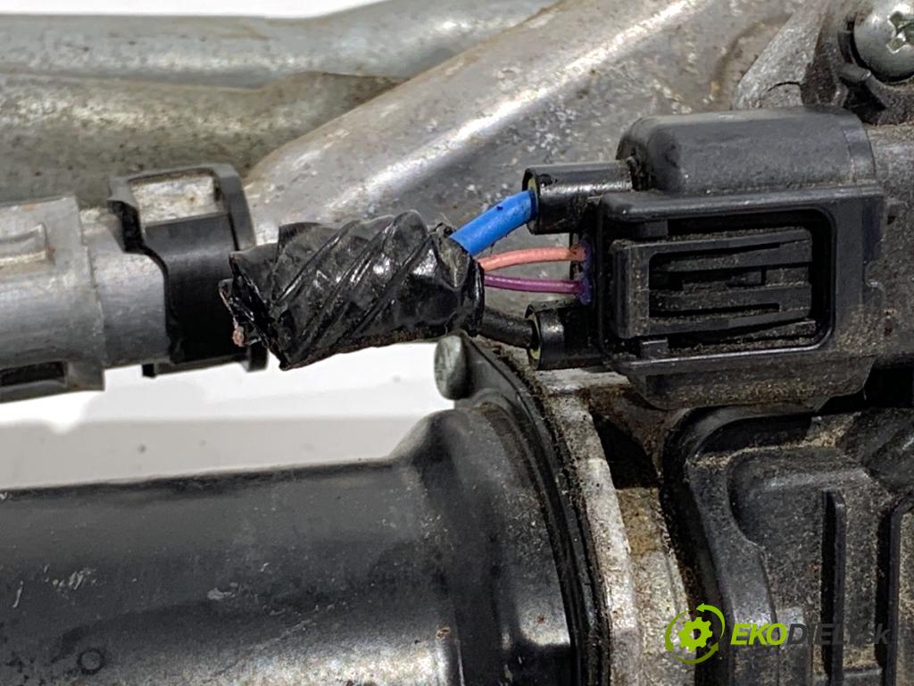 HONDA CR-V V SUV 2020 107 kW 2.0 e-CVT Hybrid AWD (RT6) 1993 Mechanizmus stieračov predný  (Motorček stieračov predný)