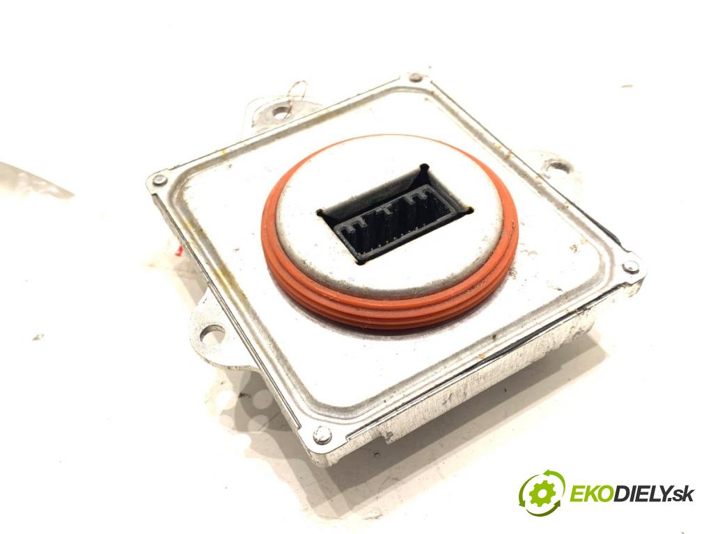 HONDA CR-V V SUV 2020 107 kW 2.0 e-CVT Hybrid AWD (RT6) 1993 Menič XENON L90137998 (Riadiaca jednotka xenónu)