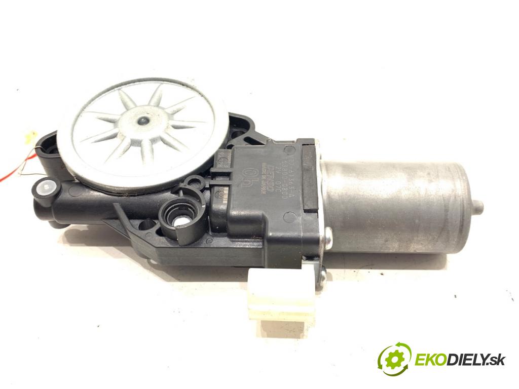 HONDA CR-V V SUV 2020 107 kW 2.0 e-CVT Hybrid AWD (RT6) 1993 Teleskop zámku dverí 163800-0800 (Motorček ostatné)