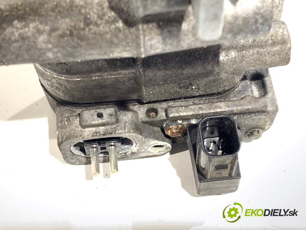 HONDA CR-V V SUV 2020 107 kW 2.0 e-CVT Hybrid AWD (RT6) 1993 kompresor klimatizace 042400-0542 (Kompresor klimatizace)