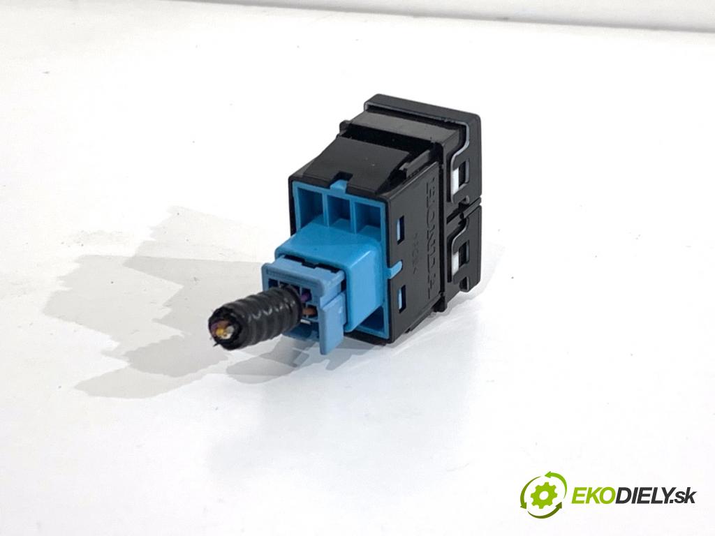 HONDA CR-V V SUV 2020 107 kW 2.0 e-CVT Hybrid AWD (RT6) 1993 Spínač svetiel hmlových M64747 (Prepínacie páčky pod volantom)