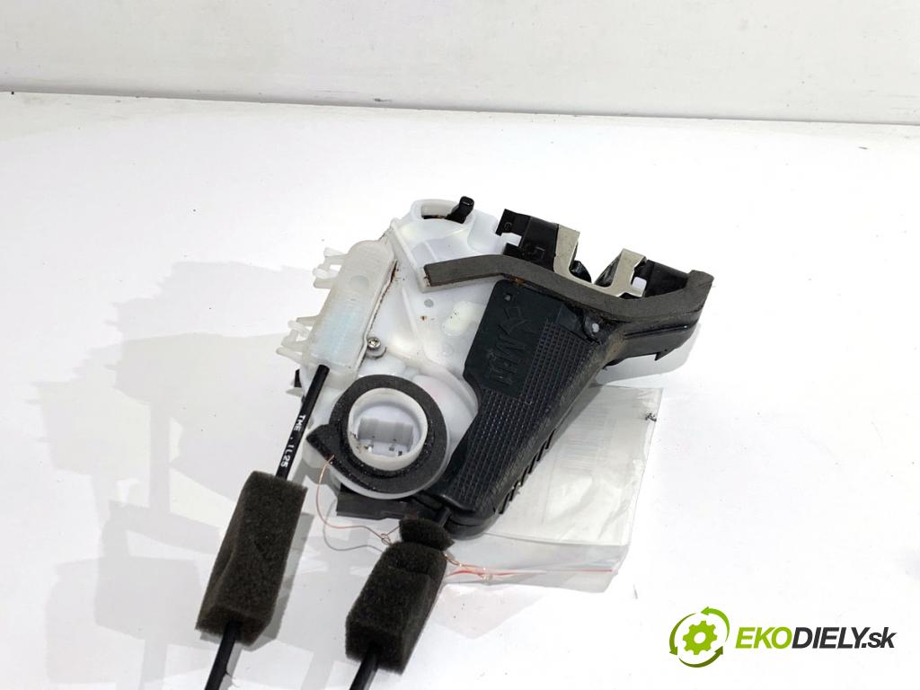 HONDA CR-V V SUV 2020 107 kW 2.0 e-CVT Hybrid AWD (RT6) 1993 zámok Dvere ľavy zad