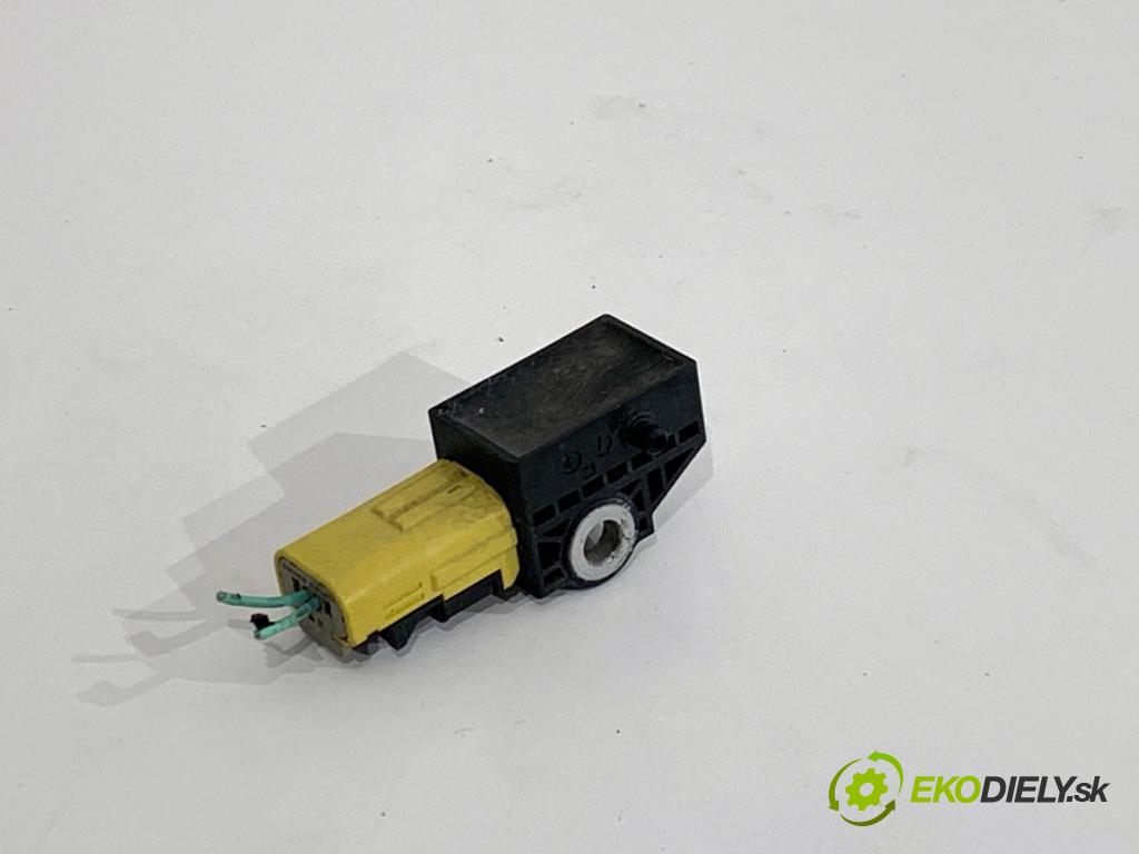 HONDA CR-V V SUV 2020 107 kW 2.0 e-CVT Hybrid AWD (RT6) 1993 Snímač nárazu 77930-TLA-A010-M4 (Snímač nárazu)