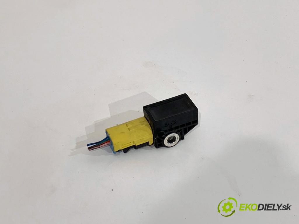 HONDA CR-V V SUV 2020 107 kW 2.0 e-CVT Hybrid AWD (RT6) 1993 Snímač nárazu 77970-TLA-A010-M4 (Snímač nárazu)