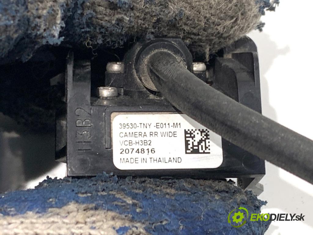 HONDA CR-V V SUV 2020 107 kW 2.0 e-CVT Hybrid AWD (RT6) 1993 KAMERA ZPĚT: 39530-TNY-E011-M1