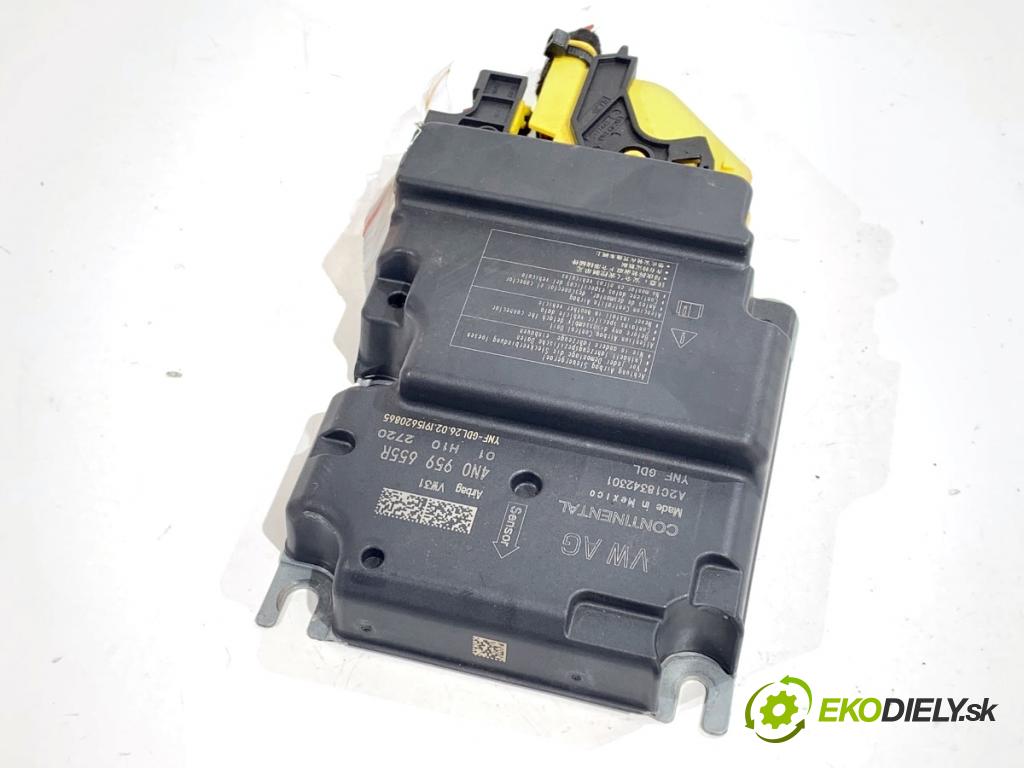 AUDI A8 D5 sedan 2019 210 kW 50 TDI Mild Hybrid quattro 2967 senzor airbag 4N0959655R (Snímač)