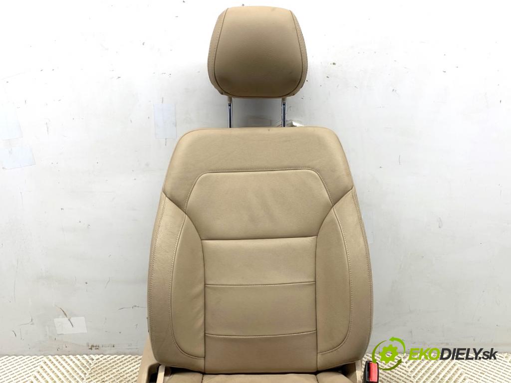MERCEDES-BENZ GLE SUV 2018 190 kW 350 d 4-matic (166.024) 2987 Sedadlo pravy predný