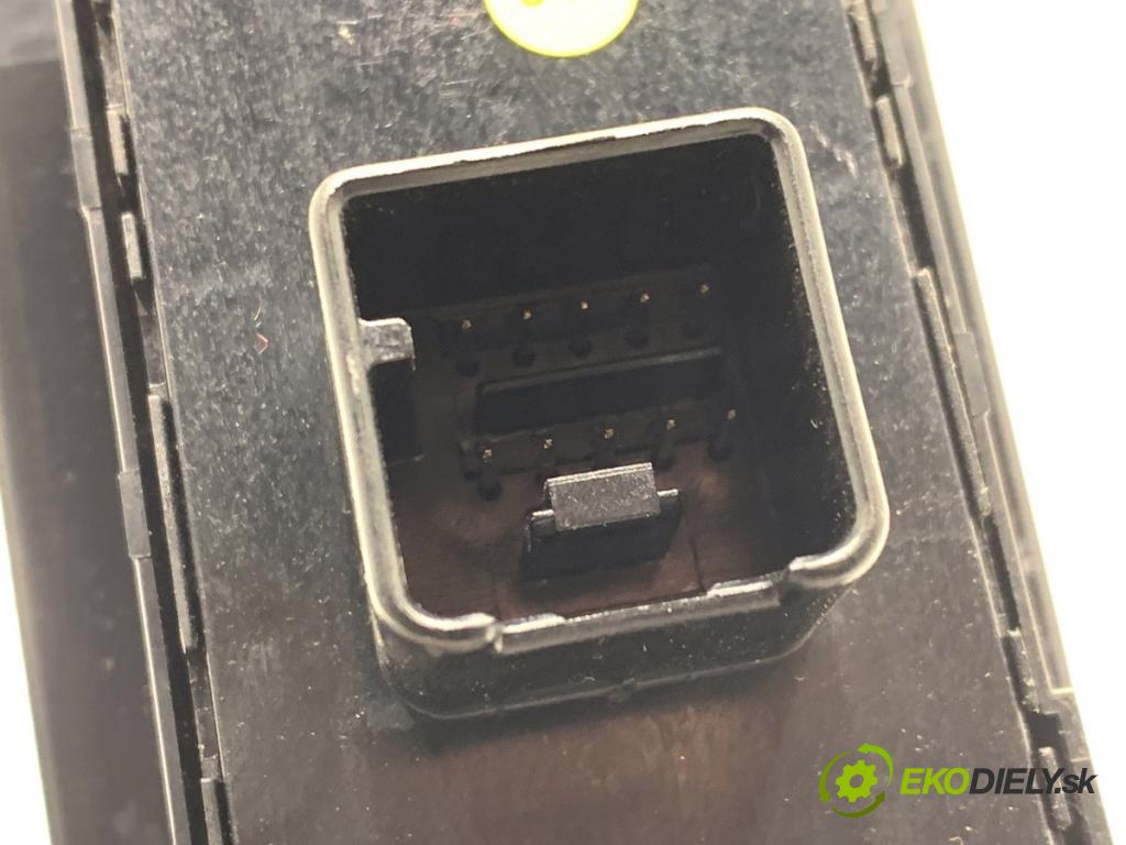 SEAT ALHAMBRA II nadwozie wielkoprzestrzenne (MPV) 2014 103 kW 2.0 TDI 1968 Prepínač okien 7N0868247 (Prepínacie páčky pod volantom)