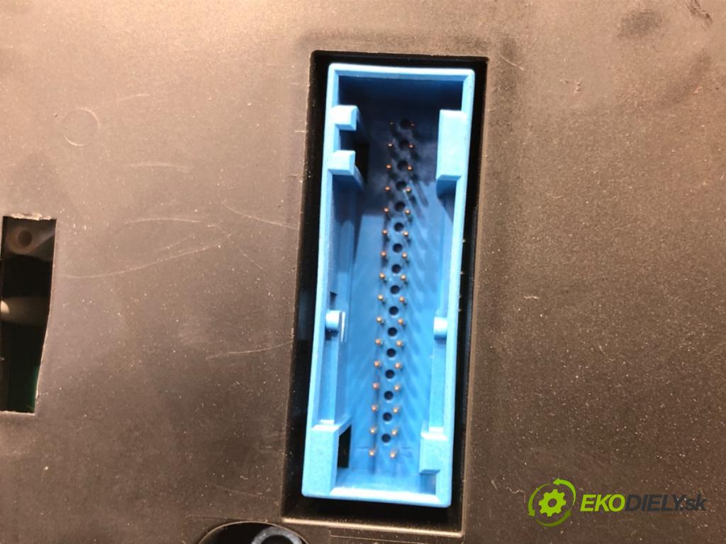 SEAT ALHAMBRA II nadwozie wielkoprzestrzenne (MPV) 2014 103 kW 2.0 TDI 1968 Prístrojovka 7N5920870L (Prístrojová doska)