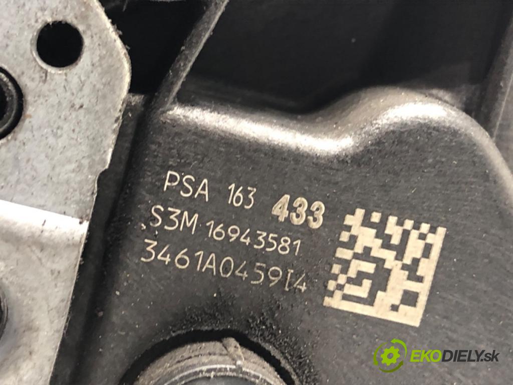 TOYOTA PROACE Nadwozie pełne/minivan 2021 75 kW 1.5 D-4D 100 (BPZMD) 1499 zámok dveře pravý přední část 163433