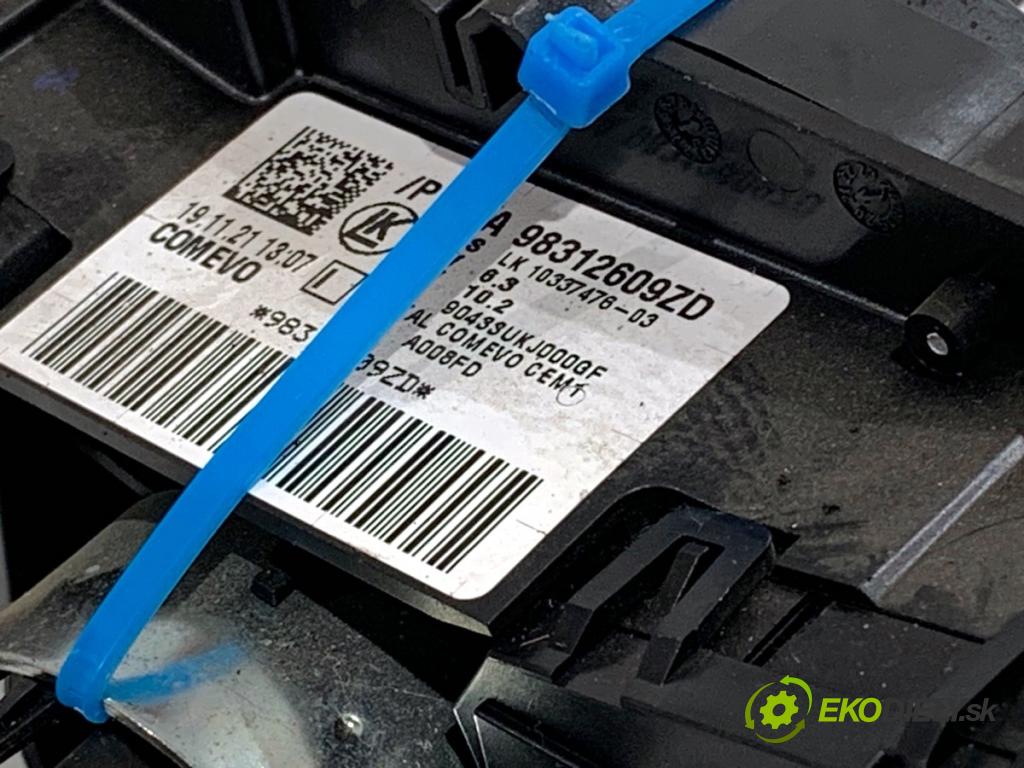 TOYOTA PROACE Nadwozie pełne/minivan 2021 75 kW 1.5 D-4D 100 (BPZMD) 1499 Prepínač kombinovaný 98312609ZD (Prepínacie páčky pod volantom)