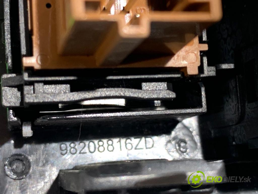 TOYOTA PROACE Nadwozie pełne/minivan 2021 75 kW 1.5 D-4D 100 (BPZMD) 1499 Prepínač okien 98208816ZD (Prepínacie páčky pod volantom)