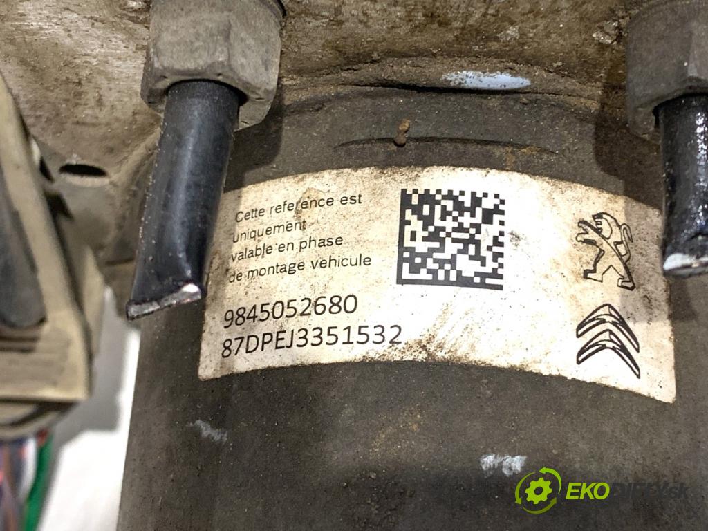 TOYOTA PROACE Nadwozie pełne/minivan 2021 75 kW 1.5 D-4D 100 (BPZMD) 1499 Pumpa ABS 9845052680 (Pumpa ABS)