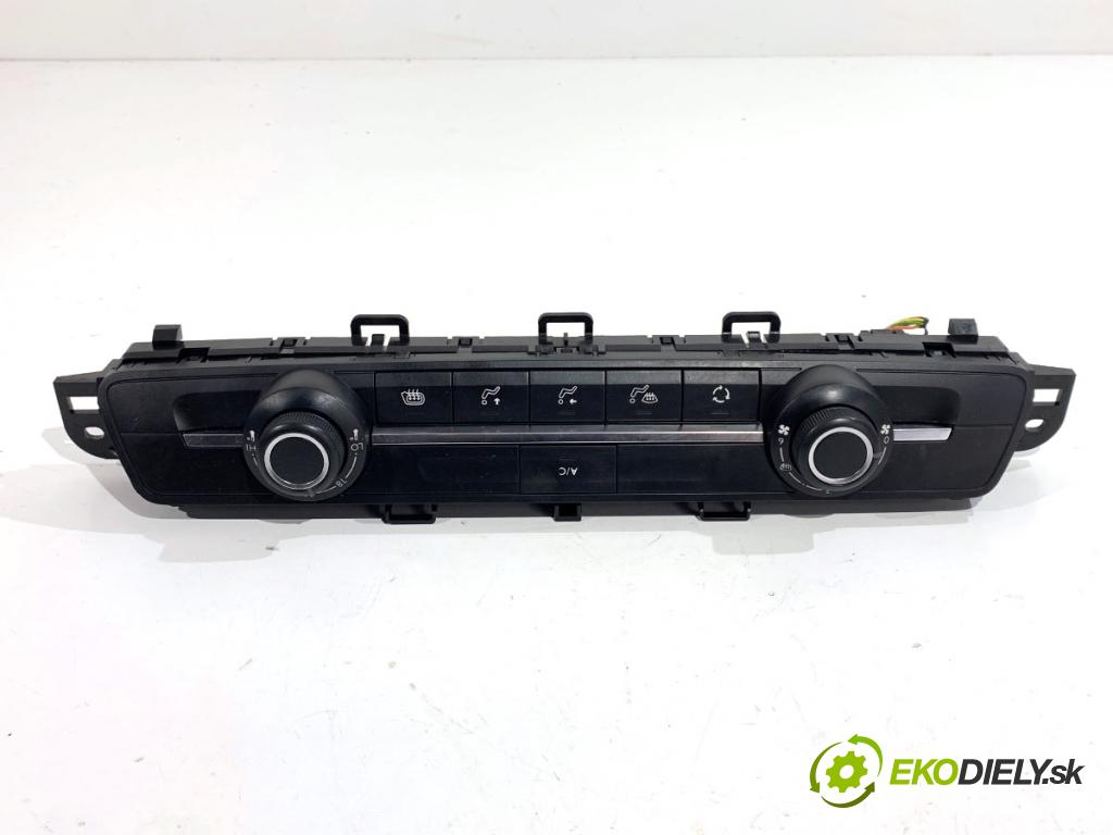 TOYOTA PROACE Nadwozie pełne/minivan 2021 75 kW 1.5 D-4D 100 (BPZMD) 1499 Panel ovládania kúrenia 98340416ZD (Prepínacie páčky pod volantom)