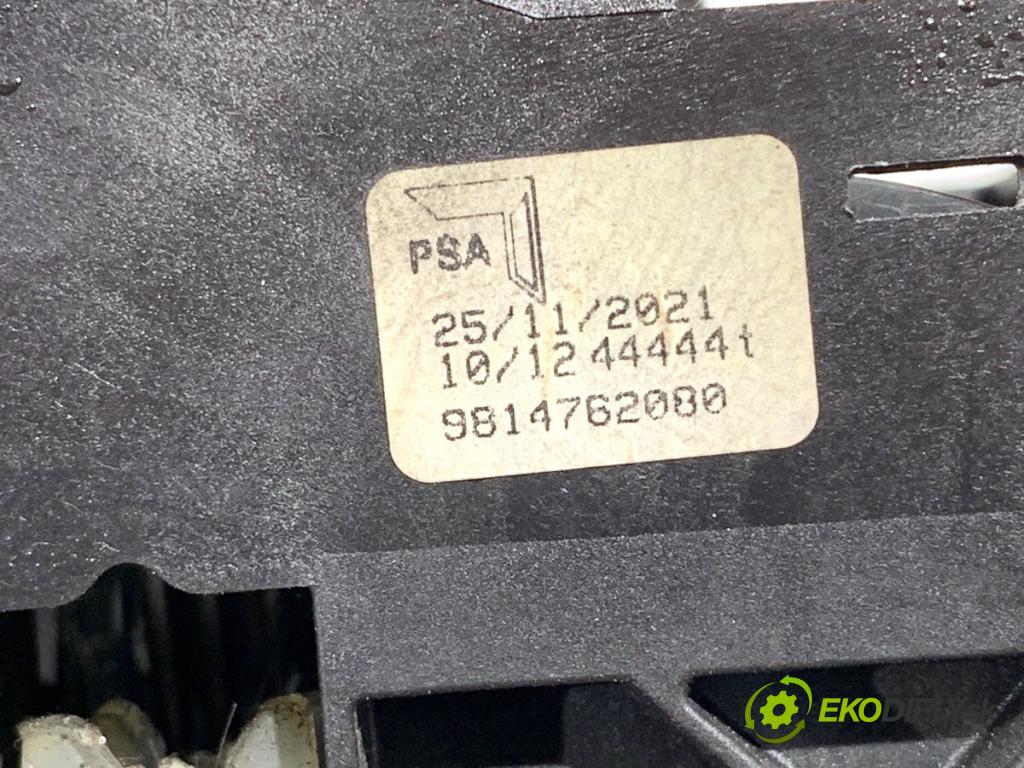 TOYOTA PROACE Nadwozie pełne/minivan 2021 75 kW 1.5 D-4D 100 (BPZMD) 1499 kulisa 9814762080 (Řadicí páka (kulisa) )