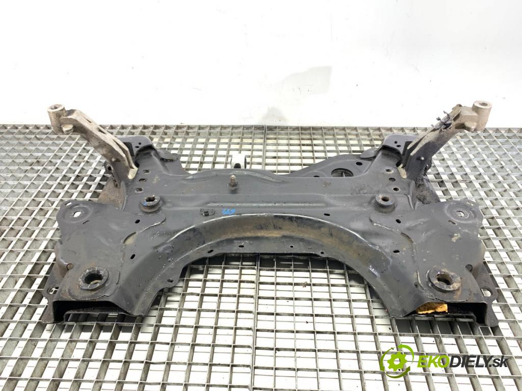 TOYOTA PROACE Nadwozie pełne/minivan 2021 75 kW 1.5 D-4D 100 (BPZMD) 1499 výztuha pod motor  (Přední výztuha)