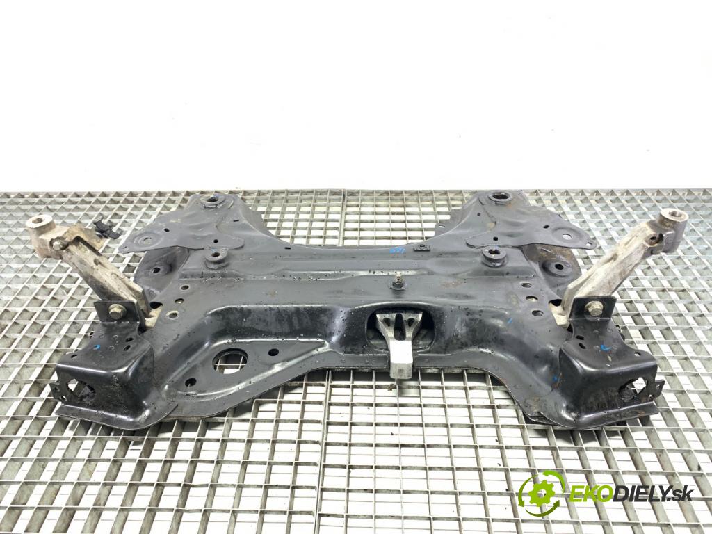 TOYOTA PROACE Nadwozie pełne/minivan 2021 75 kW 1.5 D-4D 100 (BPZMD) 1499 výztuha pod motor  (Přední výztuha)