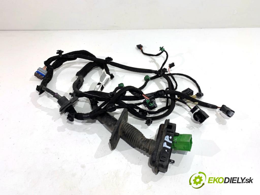 TOYOTA PROACE Nadwozie pełne/minivan 2021 75 kW 1.5 D-4D 100 (BPZMD) 1499 Káblovačka Dvere predný pravy 9828276680