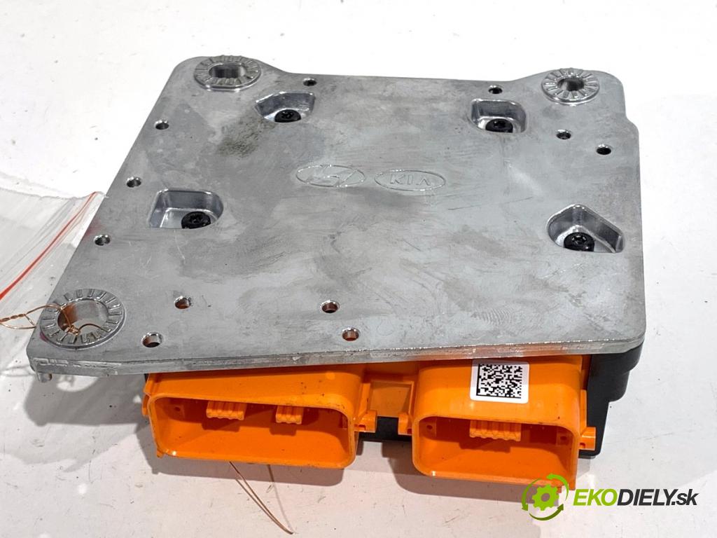 HYUNDAI KONA (SX2)  2025 150 kW EV   (n/d ccm / 150 kW / 204 KM) 0 senzor airbag 95910-BF200 (Snímač)