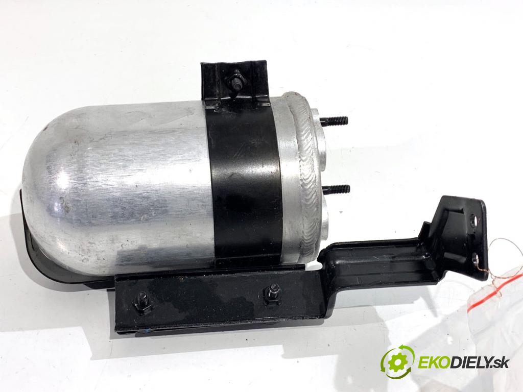 HYUNDAI KONA (SX2)  2025 150 kW EV   (n/d ccm / 150 kW / 204 KM) 0 Nádržka vzduchu 97805-HF100 (Obal vzduchového filtra)