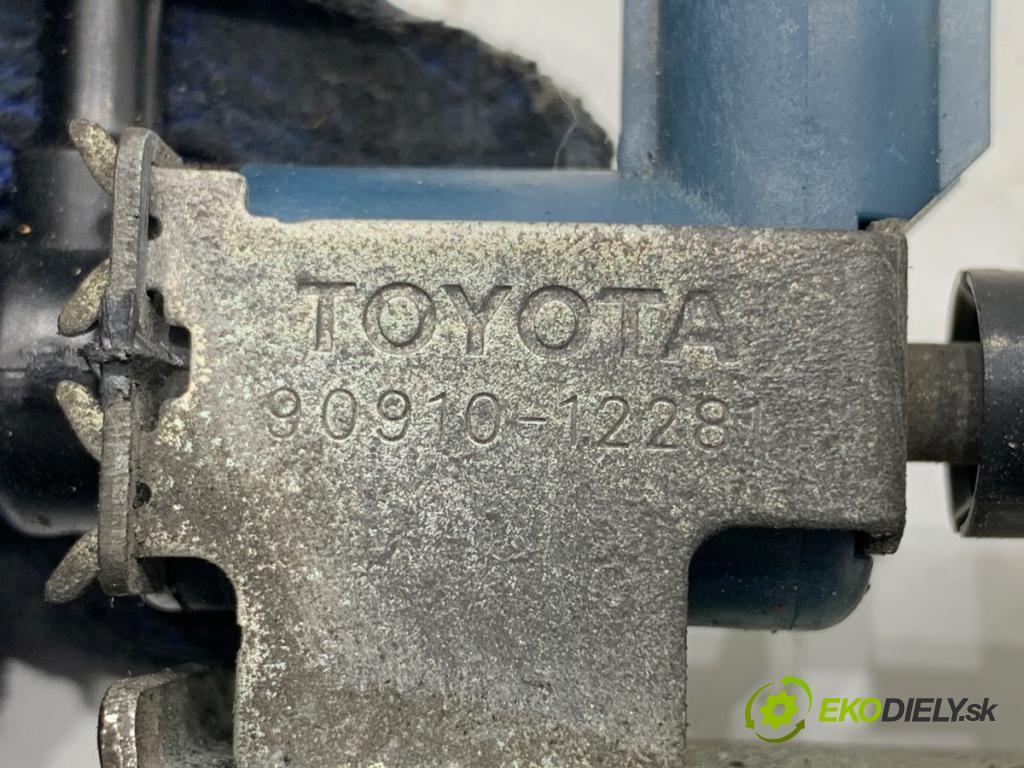 TOYOTA AVENSIS T27 sedan 2012 108 kW 1.8 (ZRT271_) 1798 Ventil tlaku 90910-1228 (Ventil)